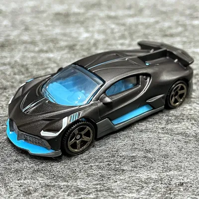 First post of 2021... figured I should make it a good one! The. Bugatti Divo re-color from matchbox! #hotwheels #164scal