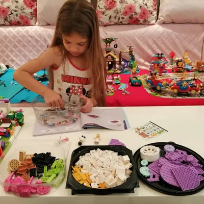 Yine merhaba geçtiğimiz hafta doğum günü dolayısıyla @mustafaarabaci3 nın hediyesi olan kızların çok sevdiği pastacılık 