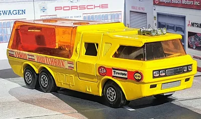 Matchbox Racing Car Transporter (1972)I had seen this truck before, but when my friend @exelerokscollection posted it, I