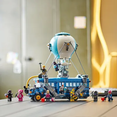 Because who needs a game console when you have imagination and bricks? ⁣بوجود الخيال الواسع والمكعبات الجذابة، من يحتاج 