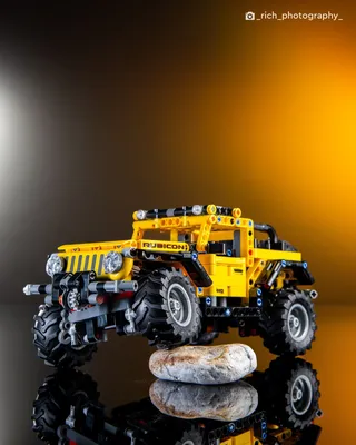 LEGO Technic fans, this one’s for you. Check out these awesome shots by @_rich_photography_ – which one is your favourit