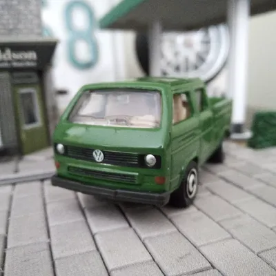 Matchbox Volkswagen VW Transporter Crew Cab in green. This is the only 1 have & I've only got it because it was free😂👍.#