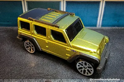 Jeep Rescue by Maisto @scalemodel.photography #diecast #diecastcollector #diecastphotography #hotwheels #matchbox #toyca