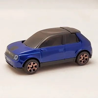 2022 Matchbox No. 79 of 100 - 2020 Honda EThe 2022 release of the Honda E casting is in blue, which makes a nice complem