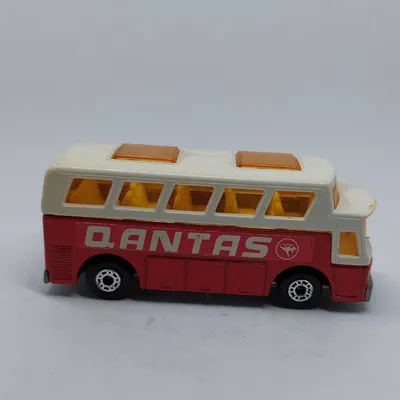 It's getting that time of year when people will hopefully be getting ready for their holidays, so here's a Matchbox airp