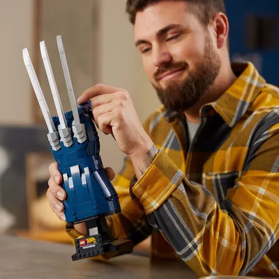 無堅不摧利爪....才怪！LEGO 76250 MARVEL「金鋼狼的亞德曼金屬鋼爪」（Wolverine's Adamantium Claws）用 LEGO 打造設定上是無堅不摧的鋼爪有點好笑😂用來攻擊敵人的方式肯定不一樣#lego #L