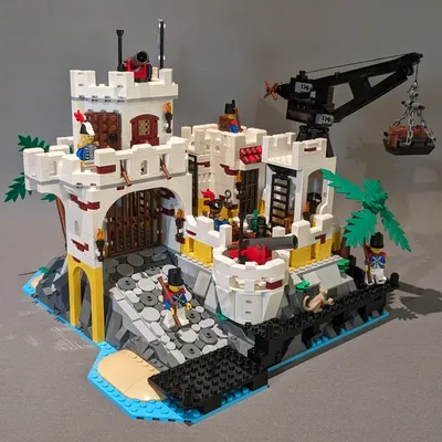 Lego Set 10320 - Eldorado Fortress from 2023. Though not as fun as the Baracuda Bay I still really enjoyed building the 