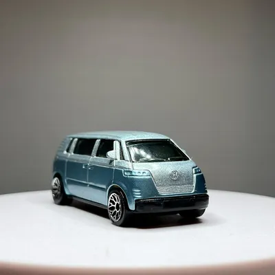 The 2001 Volkswagen Microbus concept is one of my favorite concept vehicles, and the fact that it directly led to the pr