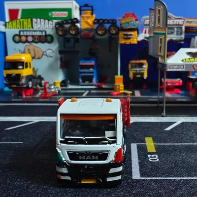 Majorette MAN TGS Tow Truck with Matchbox Road Stripe King in @janatha_garage9999