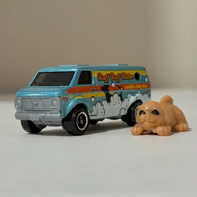 75 Chevy Van - Matchbox #matchbox #matchboxcars #matchboxcollector #hotwheels #hotwheelscollector #carphotography #164sc