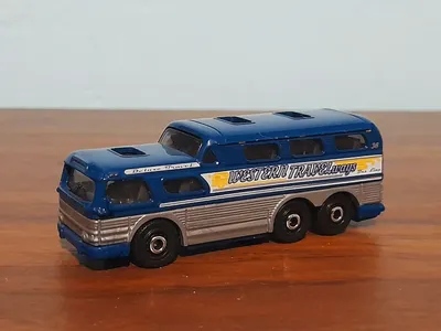 GMC Scenic Cruiser #matchbox #gmc #generalsmotors #gmcsceniccruiser #americantrucks #mycollection