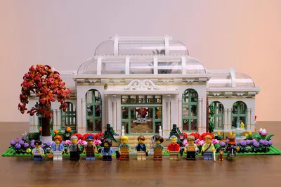 LEGO 21353 The Botanical Garden2024年最美的樂高-植物園 開箱維多利亞式的玻璃溫室，不是半棟很加分✨片數 3792片 有12隻人偶 超過35種植物🌳許多精美細節就來看 #虎哥來開箱 #必買站 #bidbuy