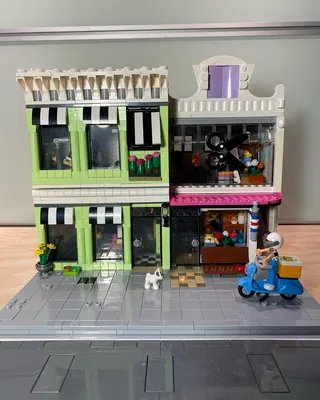 Welcome to the "Looks Lab", my newest #LEGO #ModularBuilding!This building combines styles highlighted by two previous #