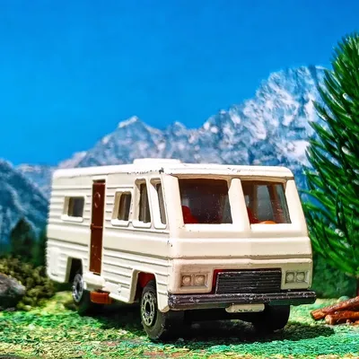 ⛰️🏔️Wyoming vacations🌲🌲Matchbox  Mobile Home (1981)👉Scroll through the photos!.....#164 #diecast #164scale #scale164 #16