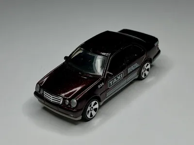 Matchbox Mercedes-Benz E-Class - MB334 Superfast No. 11 - 2006 (1/15,500) 1:69