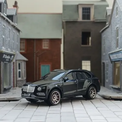 Unboxing Matchbox 2018 Bentley Bentayga in black from Autobahn Express VI 5 Pack. #mbx #matchbox #matchboxcollection #ma