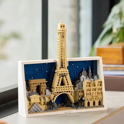 LEGO Architecture 21064 Paris – City of Love (958 pcs, 79,99€, 01/01/2026)Une nouvelle approche dans la gamme LEGO Archi