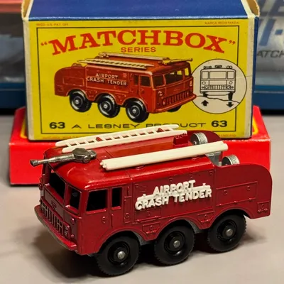 1/64 and 1/1 Fire Truck Exhibition!  #matchbox RW63 Alvis Salamander 6x6 “Foamite” Airport Crash Tender manufactured in 