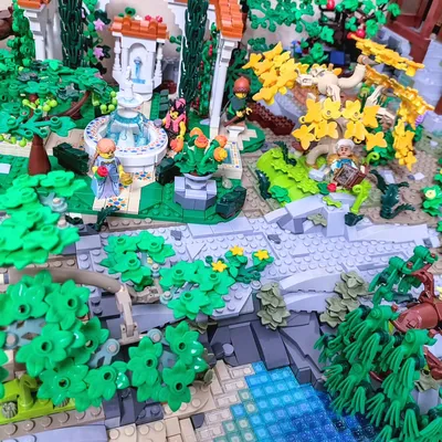 ⛲🏵️ the area behind Granstable bay has been filled with elements of the #10359 Fountain Garden set, re-jigged and rearra