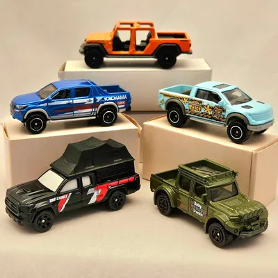 2026 Matchbox 5-Pack - MBX Off Road IIThis is a fresh pack of new decos on models.  The set includes:MB 789 2010 Ford SV