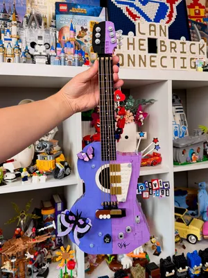 🎶 “It’s brutal out here…” 🎵I’m actually shocked at how much I enjoyed the new LEGO Editions Olivia Rodrigo sets. They mi