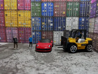 Porsche 911 Targa 4 GTS 🇩🇪serie 2025 by Matchbox 🇺🇸Cuenta con tracción integral, un potente sistema híbrido T-Hybrid que