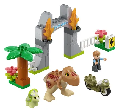 T. rex and Triceratops Dinosaur Breakout