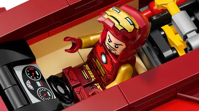 Iron Man Car & Black Panther vs. Red Hulk