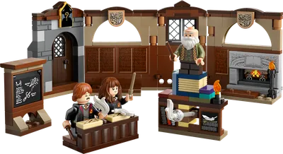 Hogwarts™ Castle: Charms Class