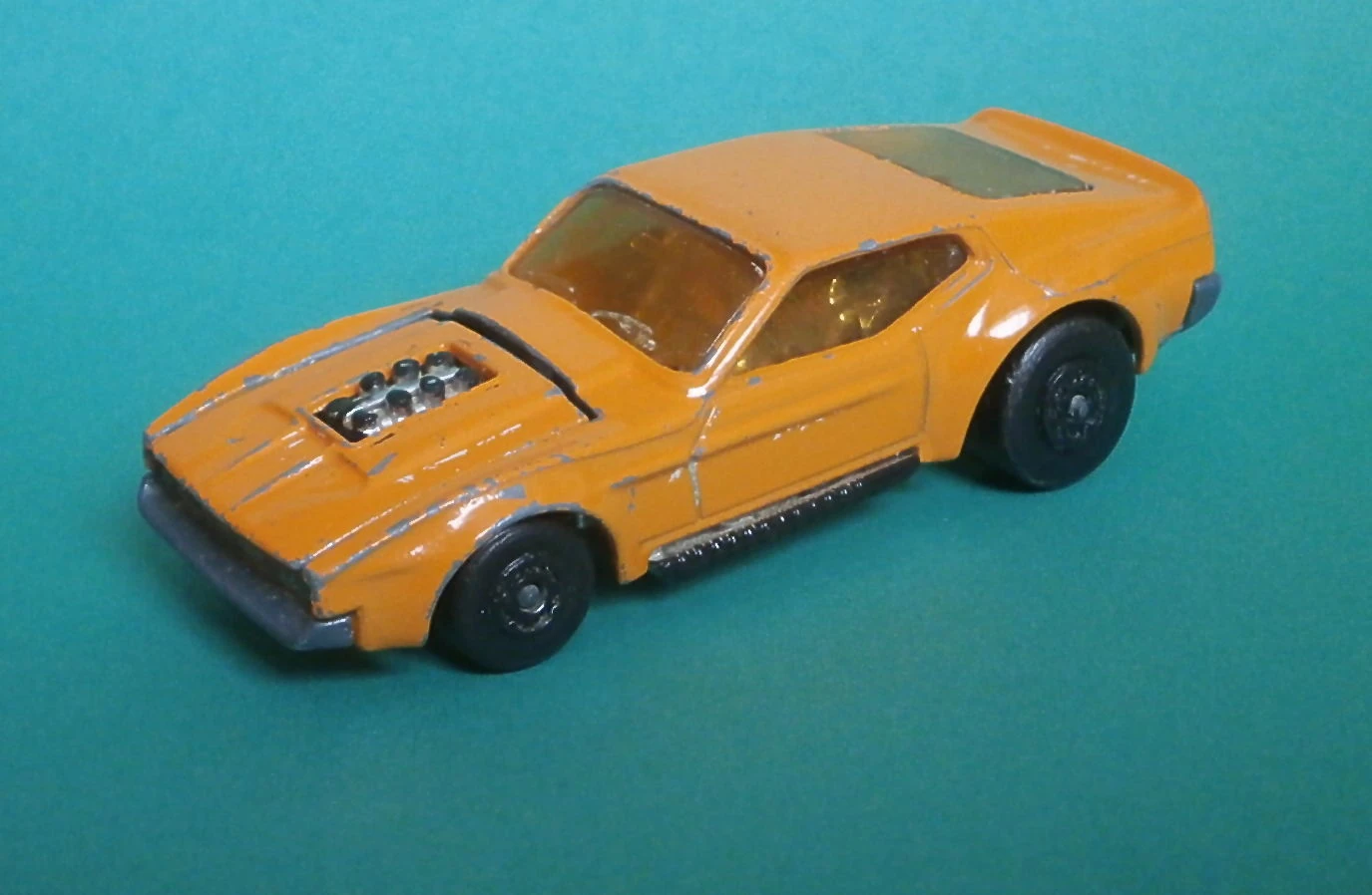 Boss Mustang (Peach, White "the BOSS", Black "5")
