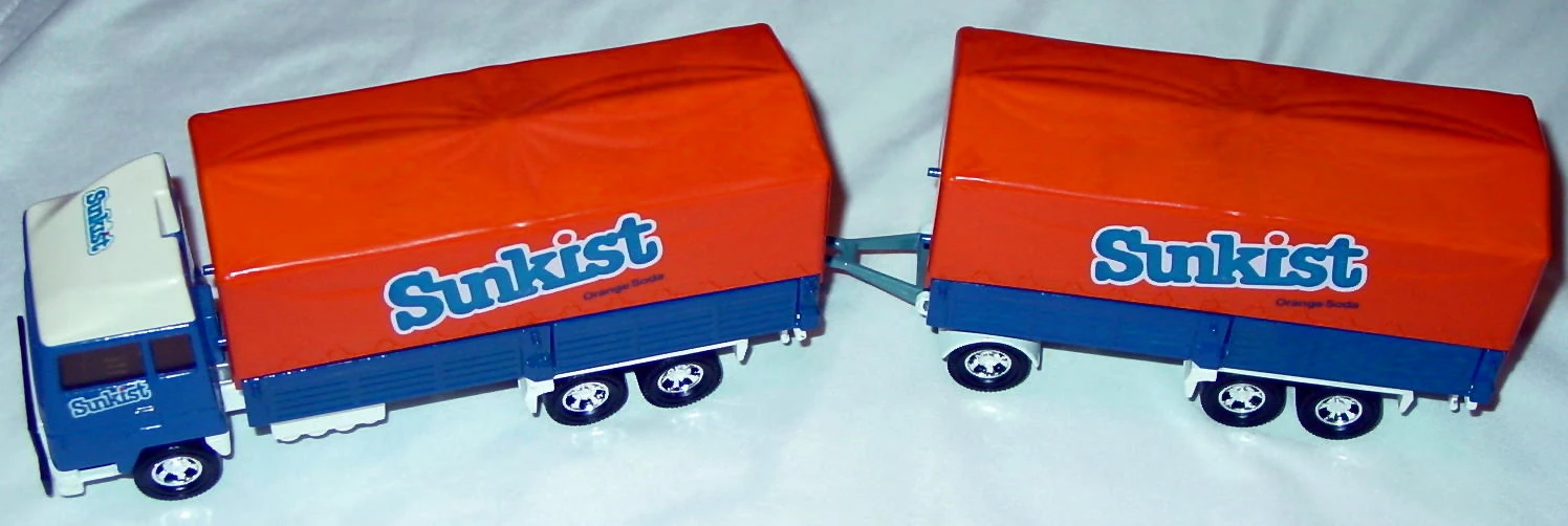 Ford Transcontinental (Blue/White, Sunkist)