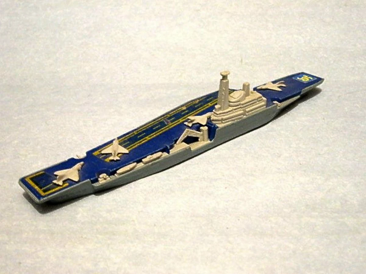 Aircraft Carrier (Grey, blue & yellow, 36)