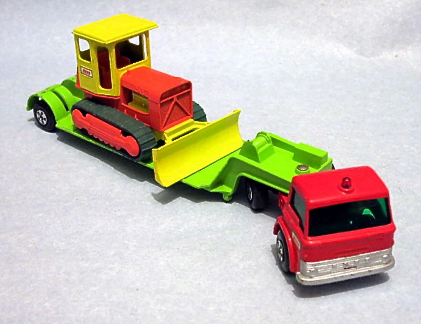 Low Loader with Bulldozer (Ford) (Red / Green, Taylor Woodrow stickers)