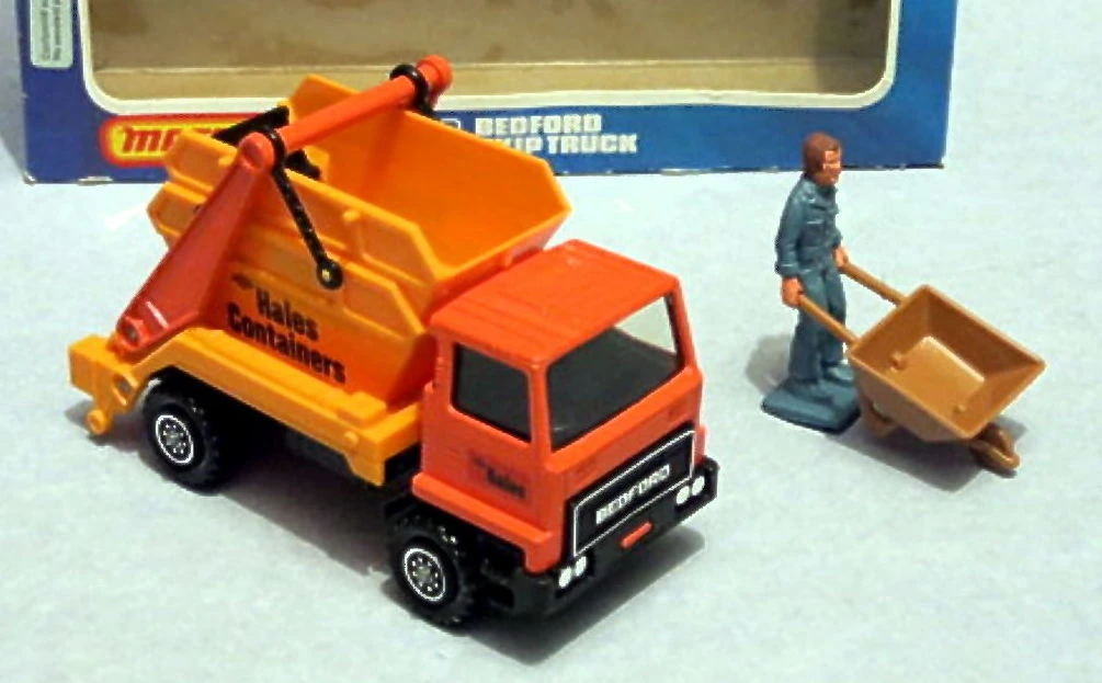 Skip Truck Bedford (Orange/Yellow, Hales Container)