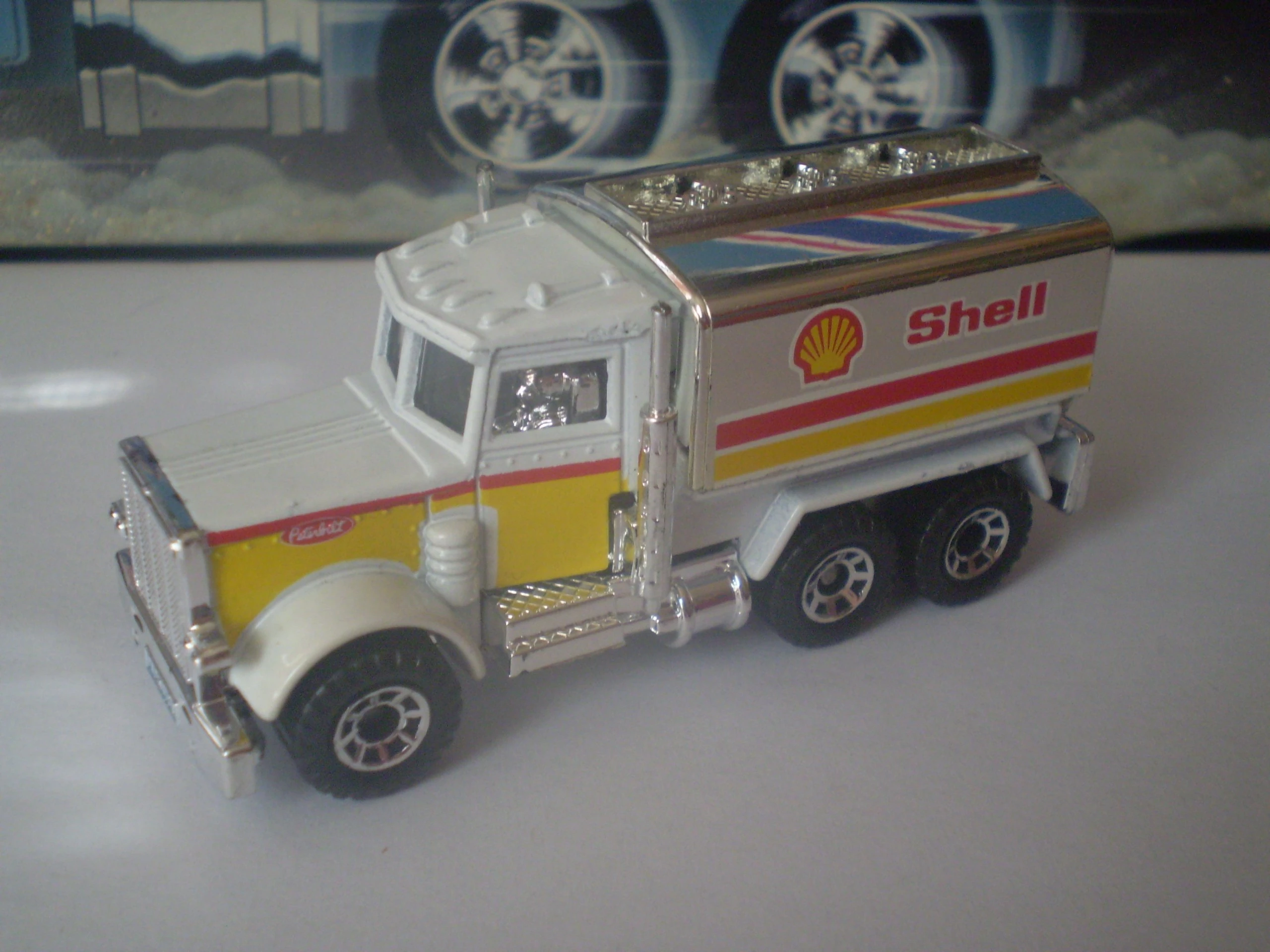 Peterbilt (Tanker Truck) (White, Red and Yellow stripes, logo, Shell)