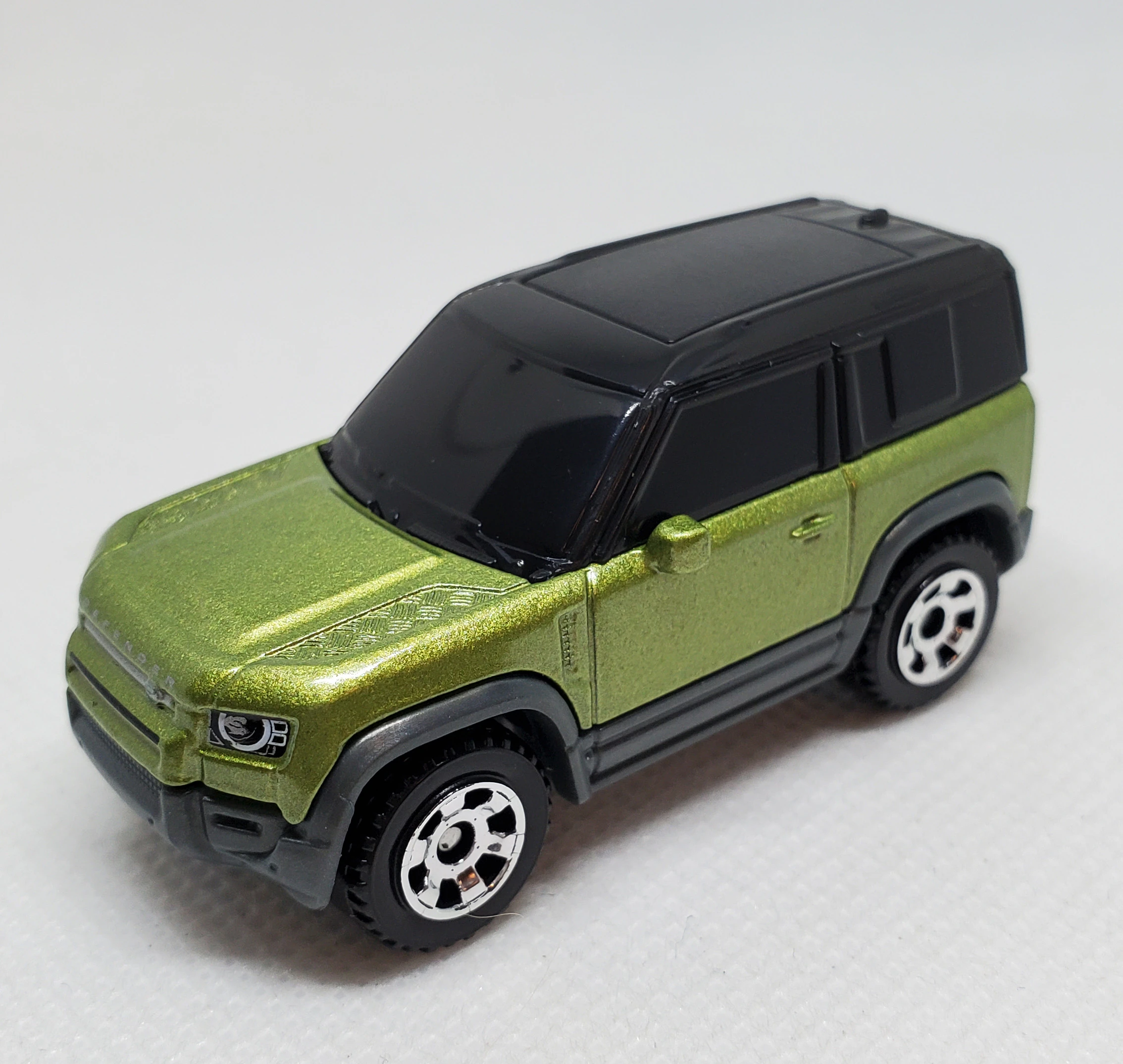 2020 Land Rover Defender (Metalflake Green, Detailed trim front and rear)