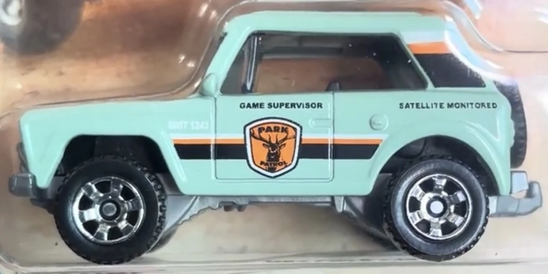 MBX Field Car (Mint Green, Black, Orange & White stripes on sides,…)