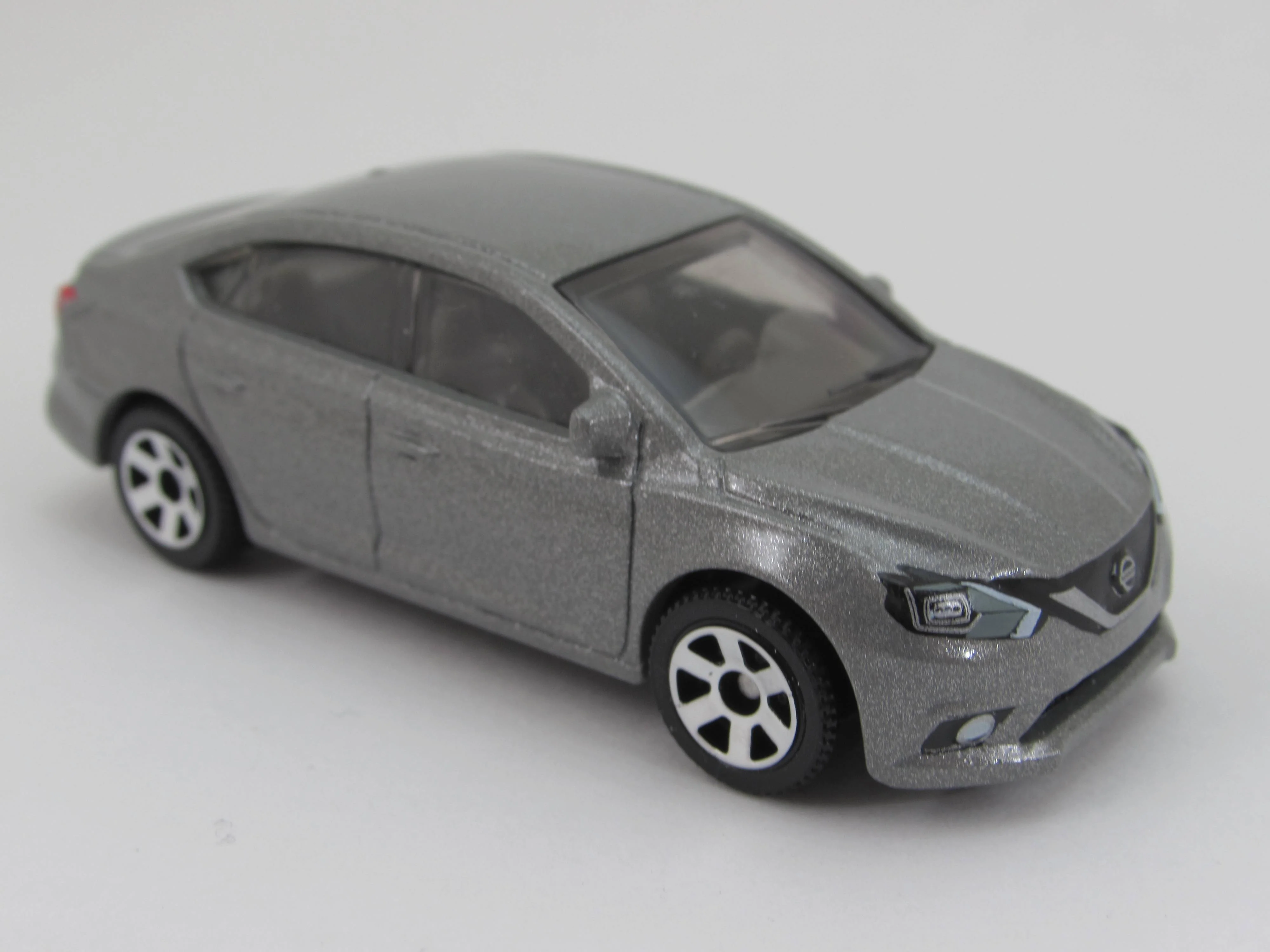 2016 Nissan Sentra (Metalflake Grey, Detailed trim front & rear, 'SENTRA SR'…)