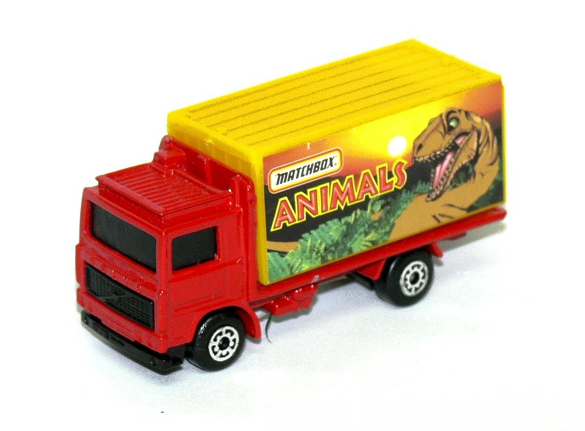 Volvo Container Truck (Red)