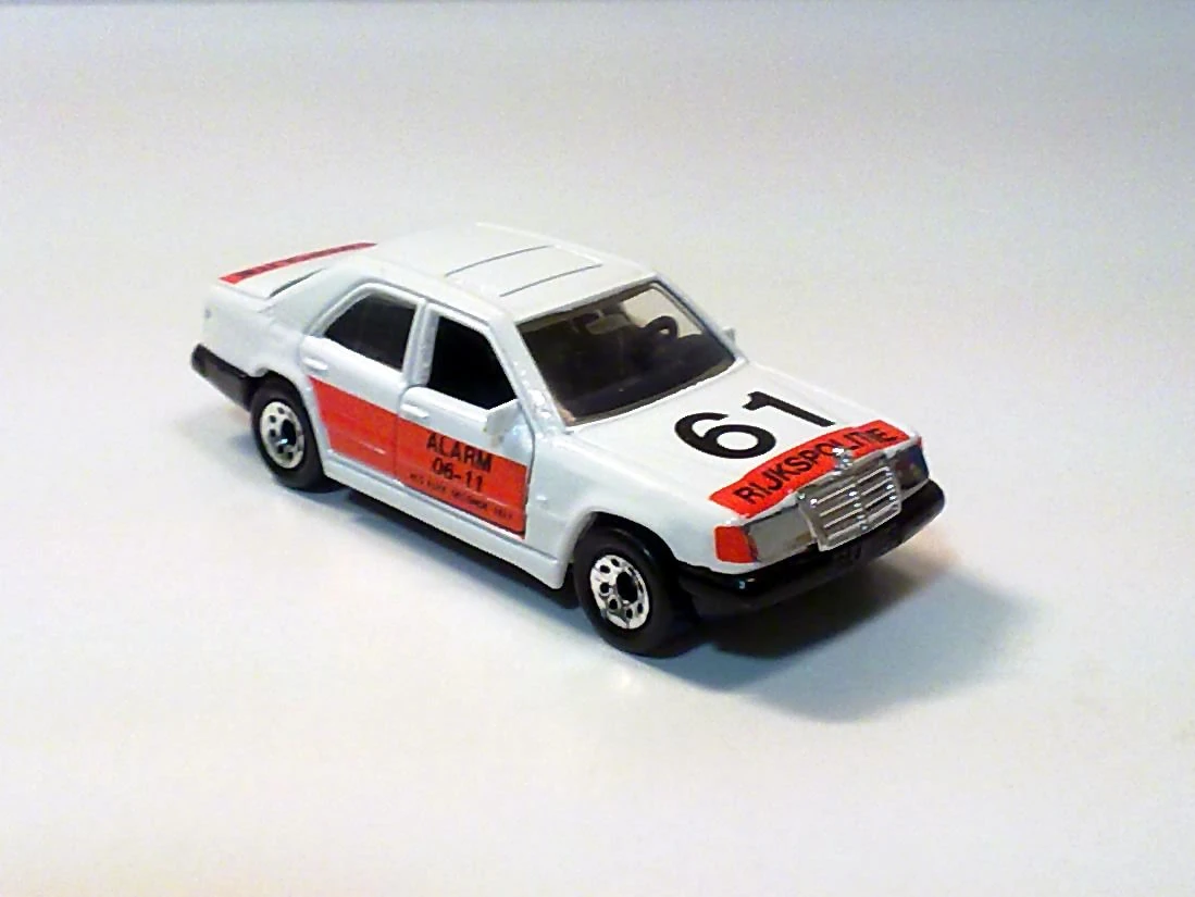Mercedes-Benz 300E (White, 61 RIJKSPOLITIE, ALARM 06-11,Red stripe)