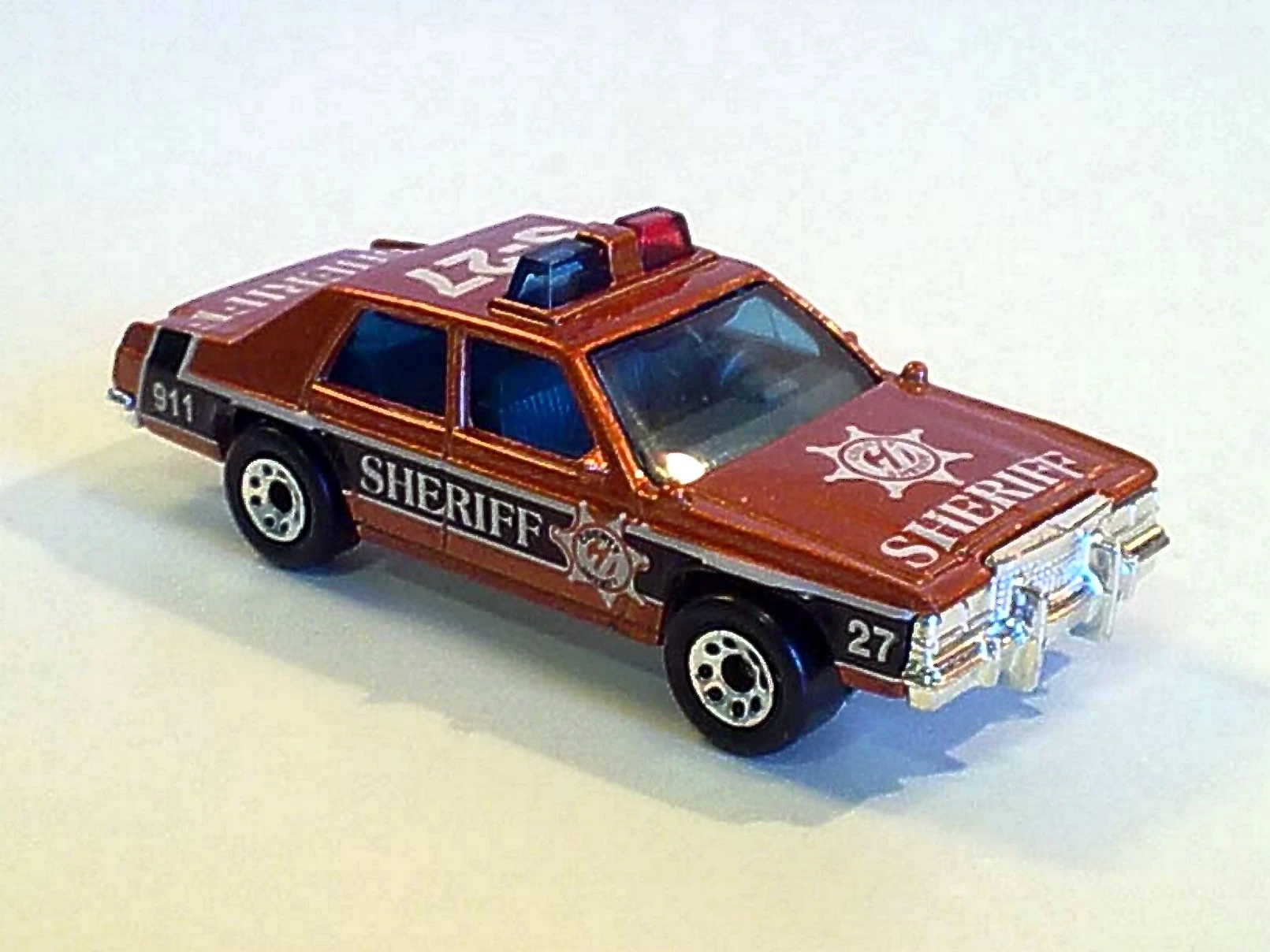 Ford LTD (Bronze, Black striping, white lettering, SHERIFF)