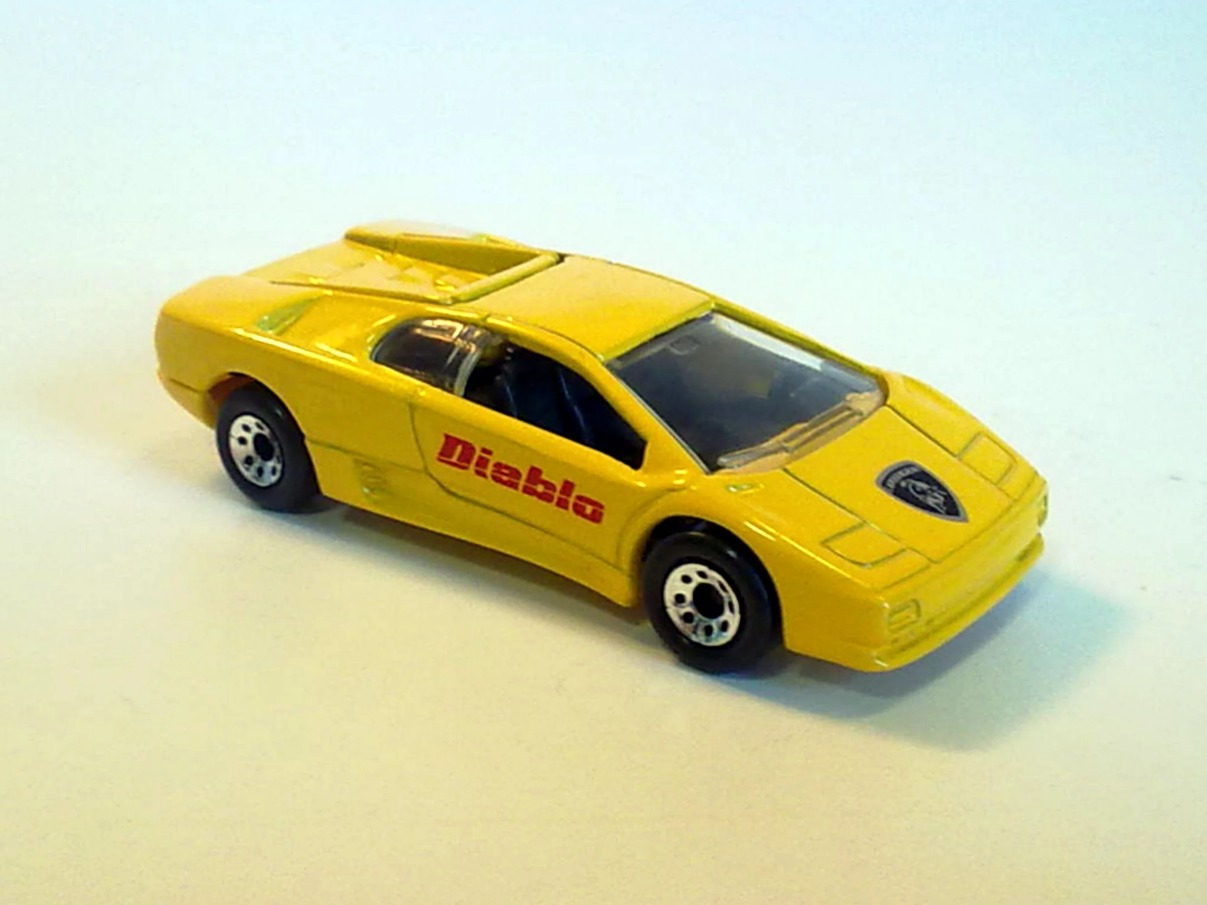 Lamborghini Diablo (Yellow, Diablo)