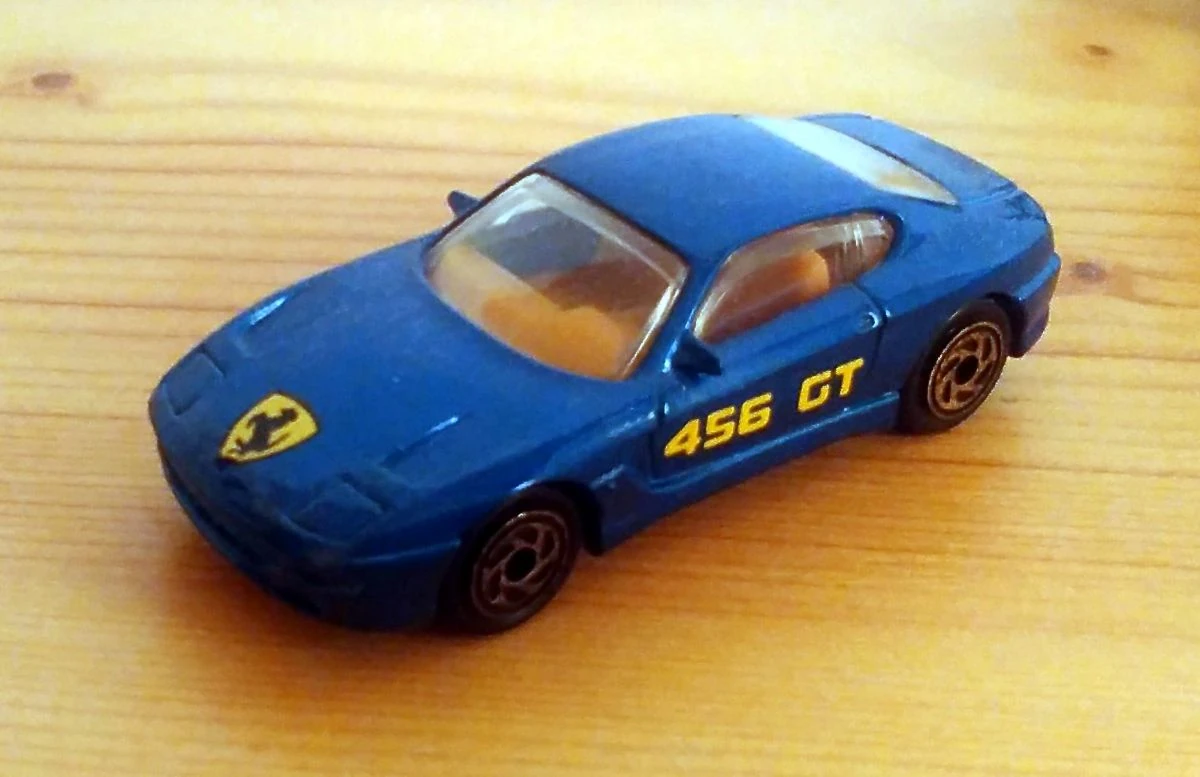 Ferrari 456 GT (Metalflake Blue, Ferrari logo, 456 GT)