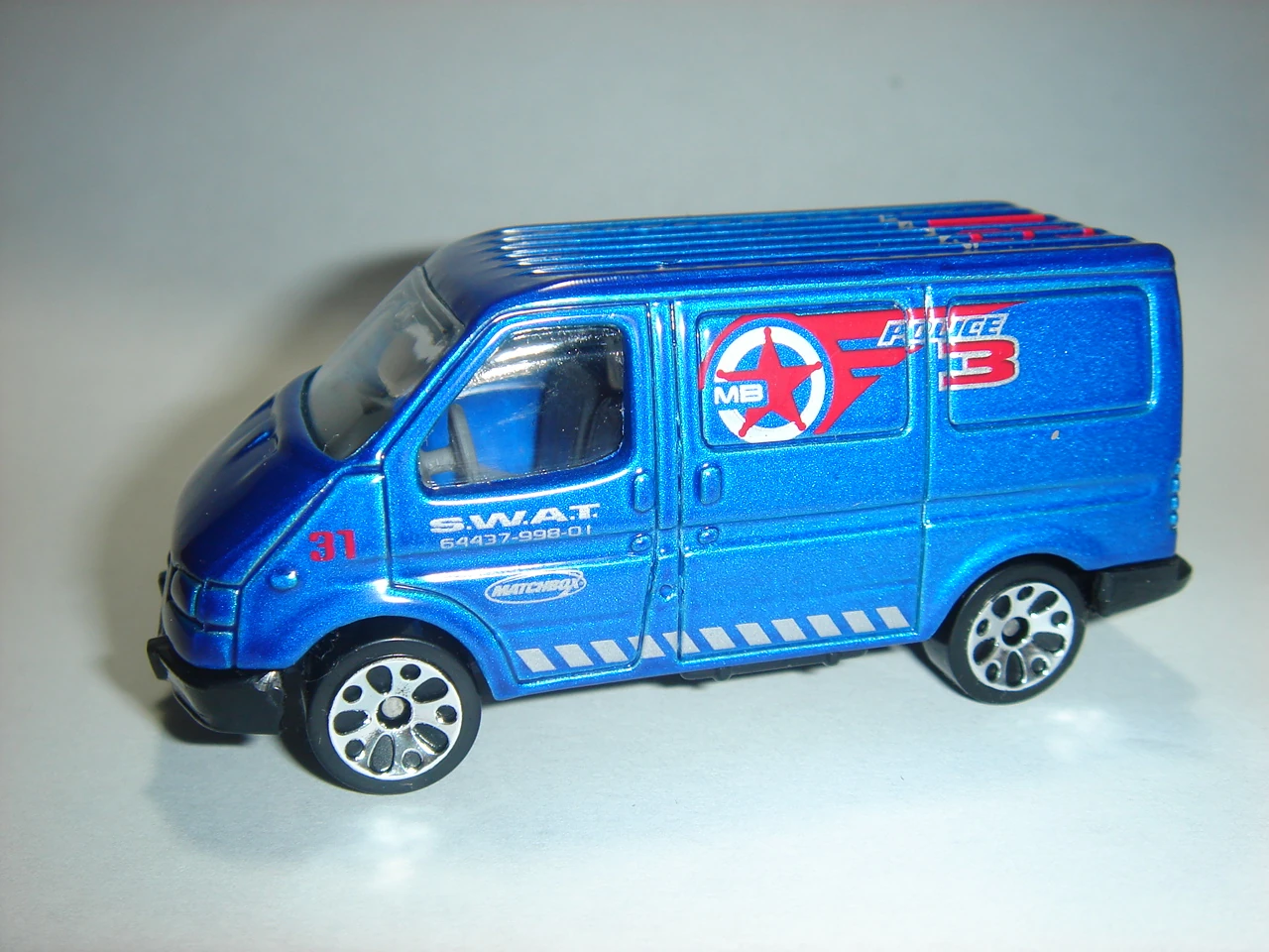 Ford Transit (1995) (Blue, Red and White "MB Police" tampos)