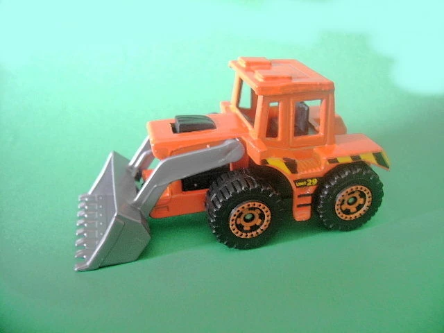 Tractor Shovel (Orange, UNIT 29)