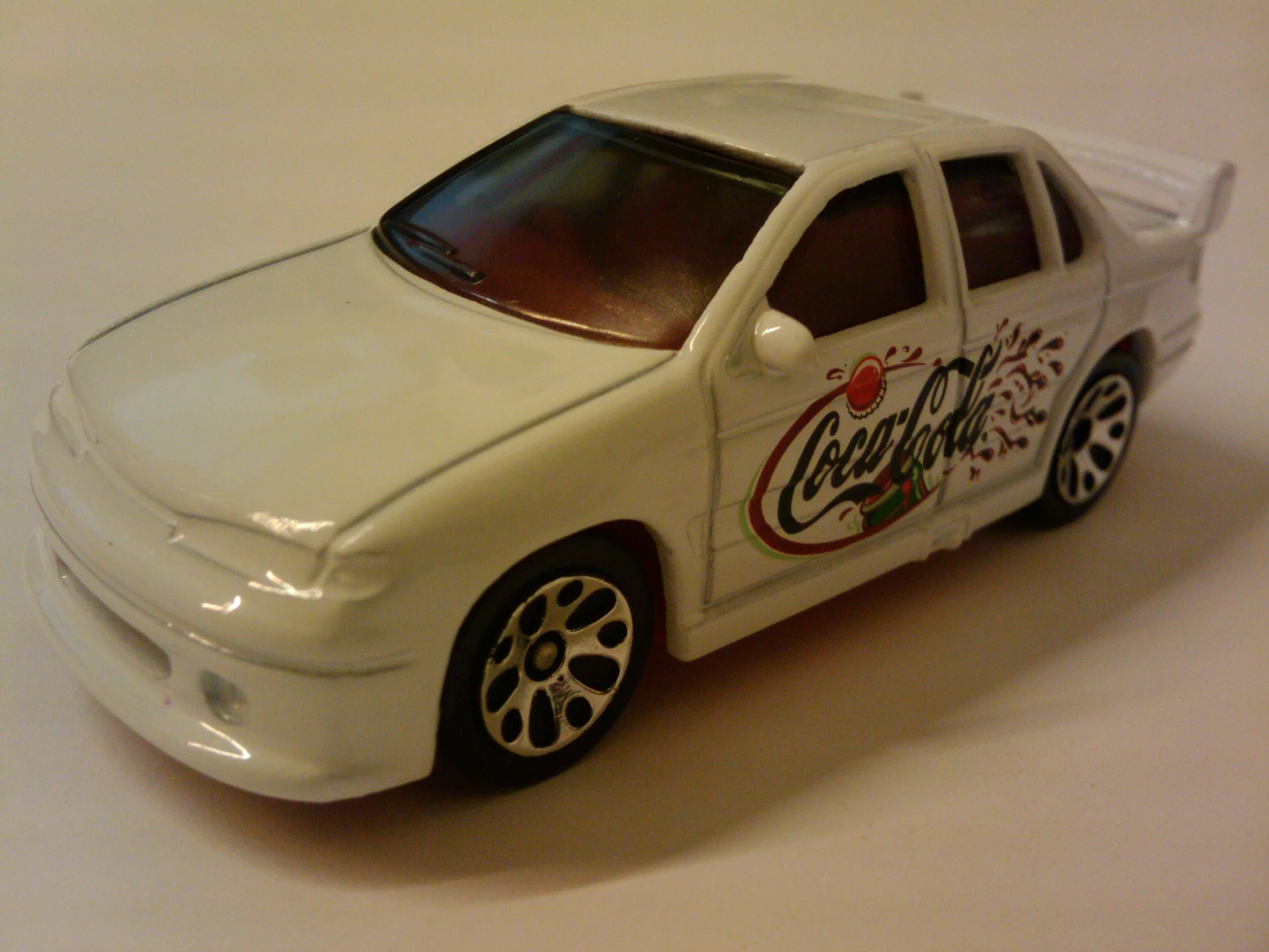 Ford Falcon (White, Coca Cola, Red cap, splashing cola)