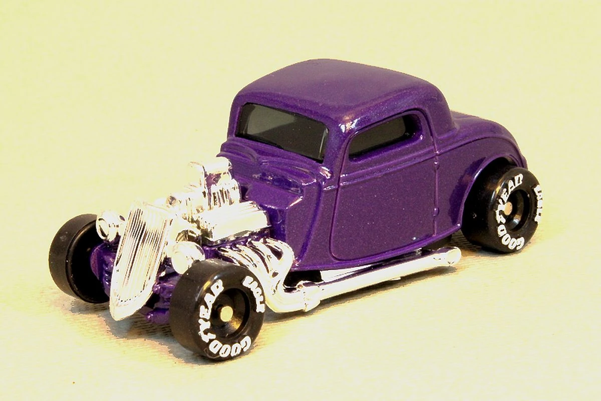 33 Ford Coupe (Purple, None)