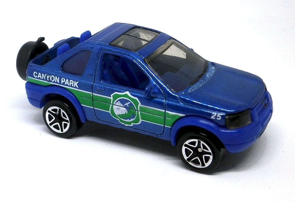 Land Rover Freelander (Metalflake Blue, "Canyon Park," Green and White stripes)