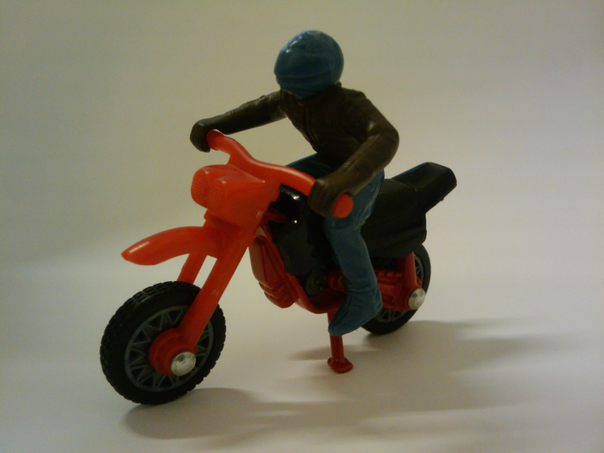 Dirt Bike (Red, N/A)