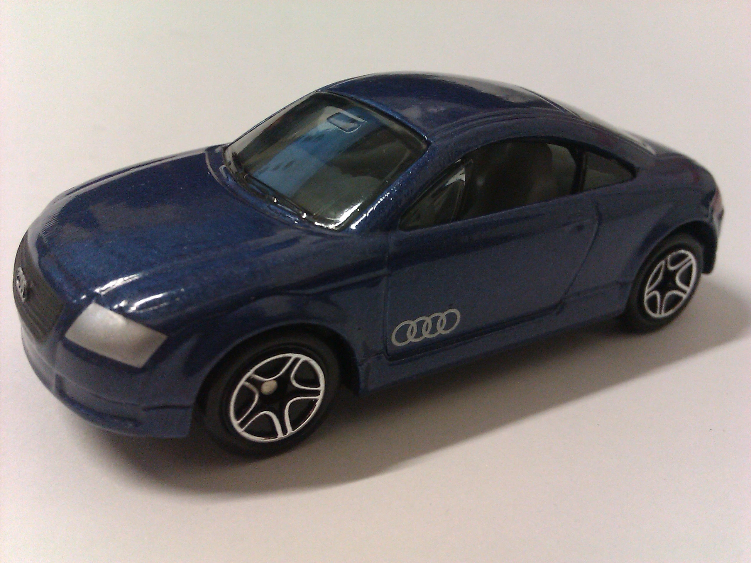 Audi TT (Metalflake Blue, Silver headlights, Red taillights, Audi…)